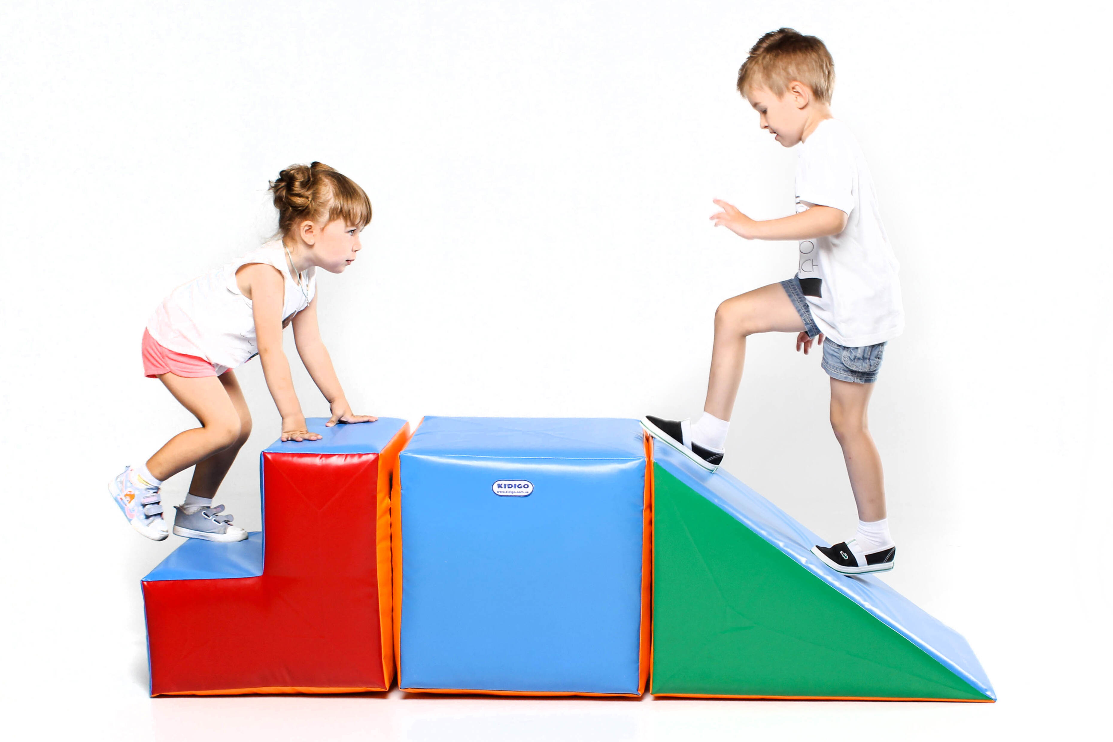 Тренажер Трамплін KIDIGO